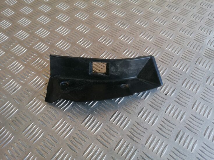 Aizmugures luktura stiprinājums priekš SUBARU LEGACY 2009