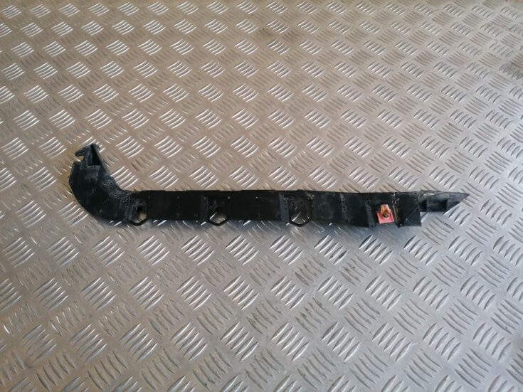 Aizmugurējā spārna un bufera stiprinājums priekš SUBARU LEGACY 2009