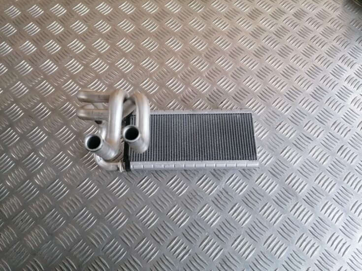 Apsildes sistēmas radiators priekš SUBARU LEGACY 2009