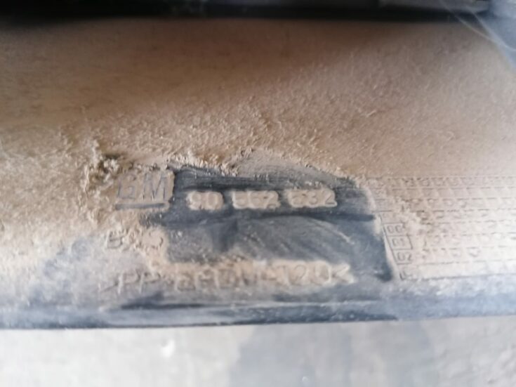 Bagāžnieka žalūziju sliedes priekš OPEL ASTRA 2002