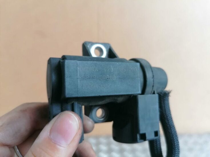 Solenoīda vakuuma vārsts priekš TOYOTA AVENSIS 2007