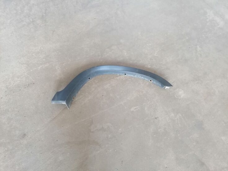 Aizmugurēja spārna uzlika (moldings) priekš HONDA CR-V 2006