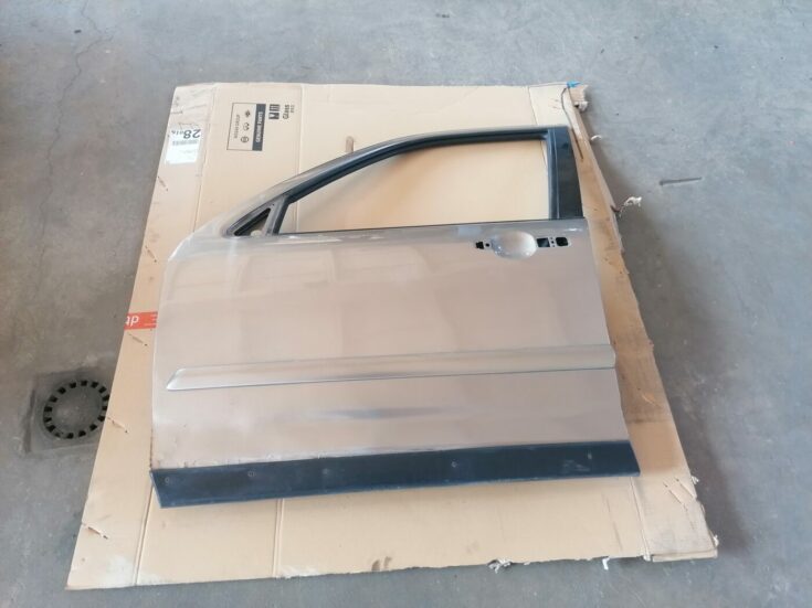 Priekšējās kreisās durvis priekš HONDA CR-V 2006