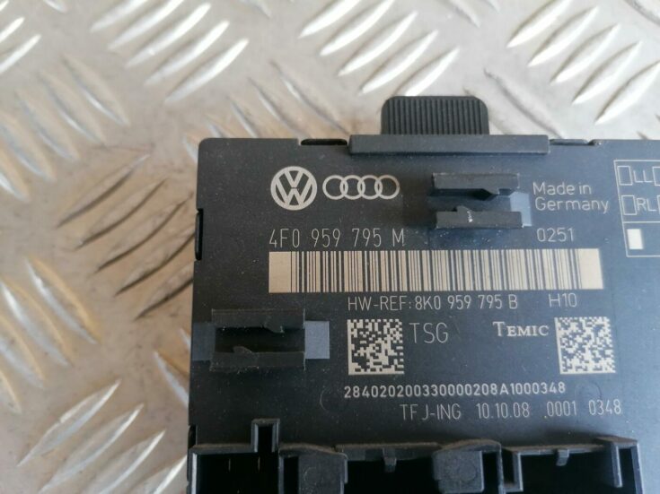 Priekšējo kreiso durvju vadības bloks priekš AUDI A6 2008