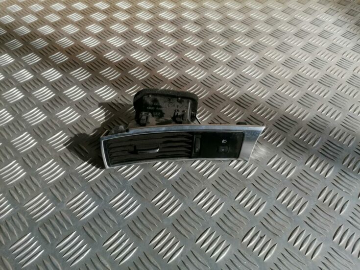 Mērinstrumentu paneļa gaisa vads, pa kreisi priekš AUDI A6 2008
