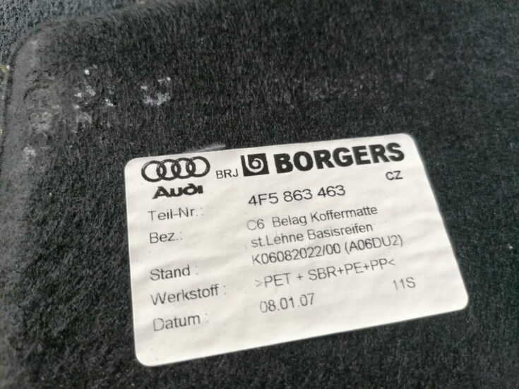 Bagāžnieka grīda priekš AUDI A6 2008