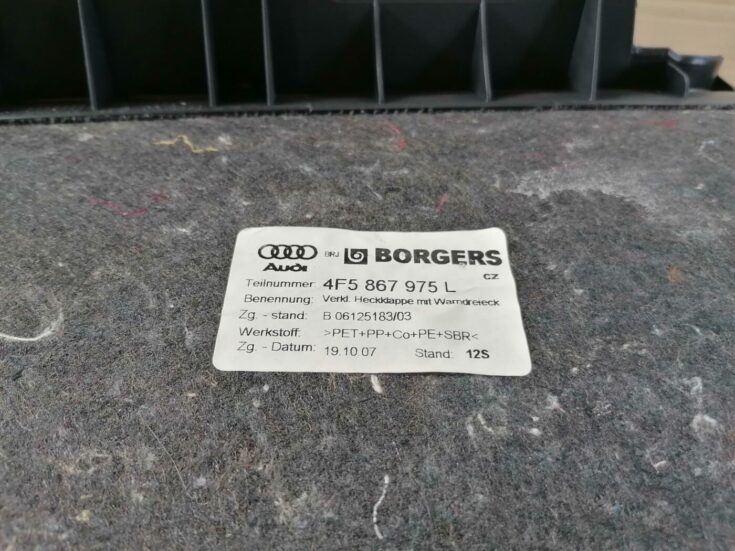 Bagāžnieka vāka liela apdare priekš AUDI A6 2008