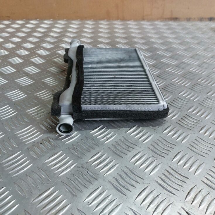 Apsildes sistēmas radiators priekš BMW 520D F11 2011 TOURING