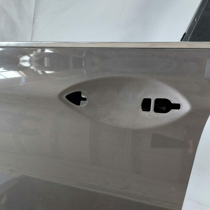 Priekšējās kreisās durvis priekš BMW 520D F11 2011 TOURING