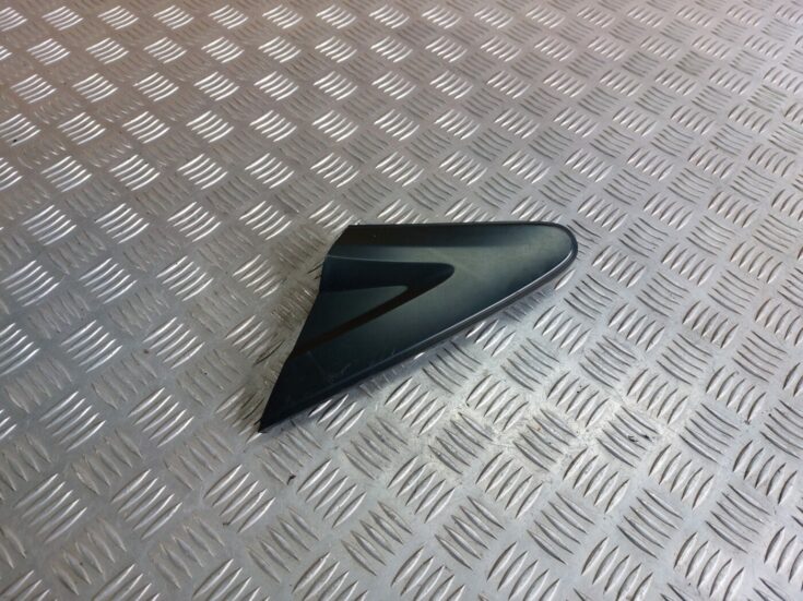 Priekšēja spārna uzlika/moldings priekš HONDA CIVIC 2006