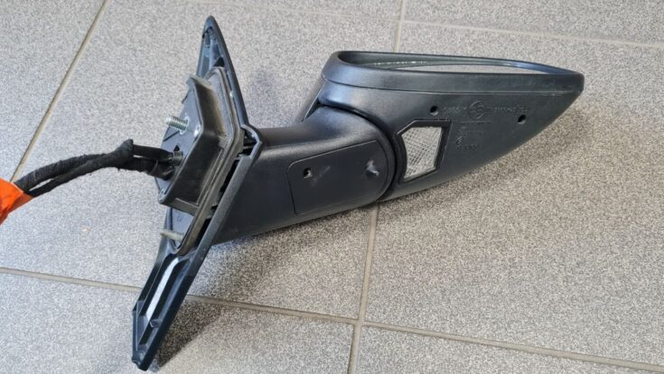 Ārējais spogulis, pa labi priekš VOLVO S80 2004