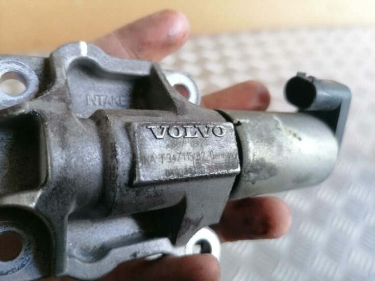 Sadales vārpsta elektromagnētiskais vārsts (Ieplūdes) priekš VOLVO S80 2004