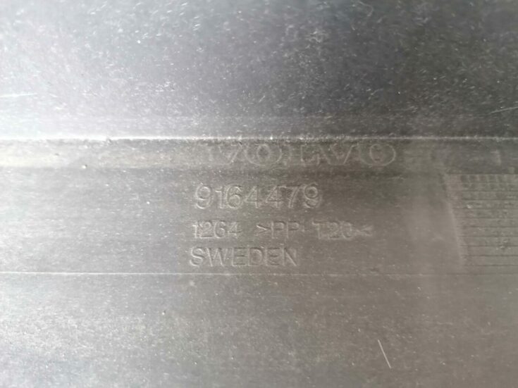 Mantu glabāšanas nodalījums pasažiera pusē priekš VOLVO S80 2004