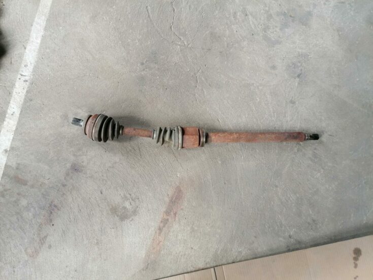 Pusass priekšēja labā priekš VOLVO S80 2004
