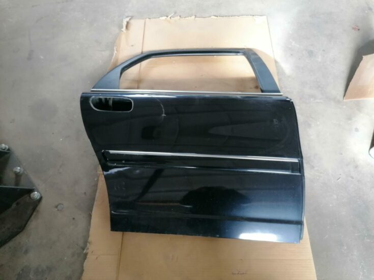 Aizmugurējās labās durvis priekš VOLVO S80 2004
