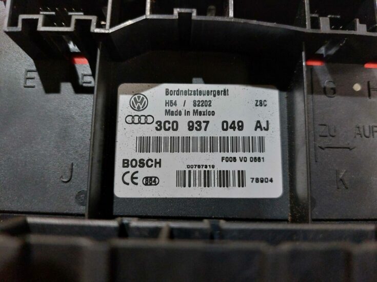 Komforta vadības bloks priekš VW JETTA 2008