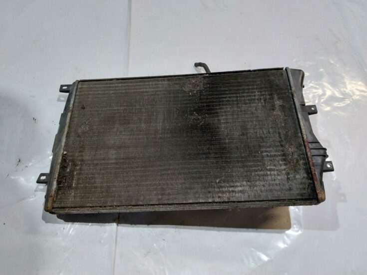 Dzesēšanas radiators priekš VW JETTA 2008