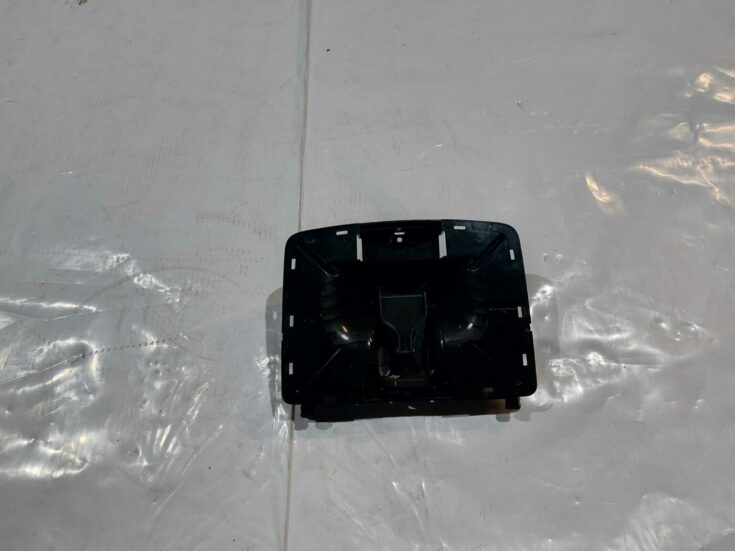Mērinstrumentu paneļa gaisa vads, centrā priekš VW JETTA 2008