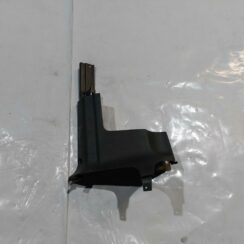 Mērinstrumentu paneļa apdare (zem stūres) priekš VW JETTA 2008