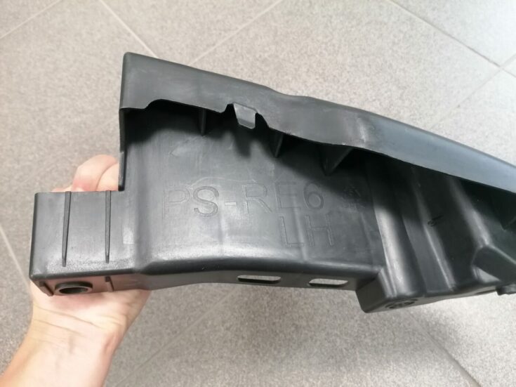 Priekšējā bufera stiprinājums, pa kreisi priekš Renault Kangoo 2009-2013
