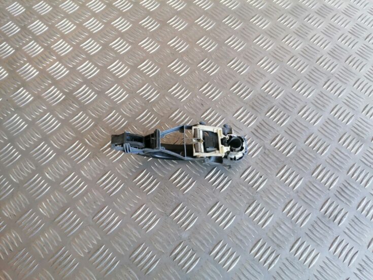 Priekšējo labo durvju rokturis priekš VW GOLF PLUS 2005-2013 1K0837886
