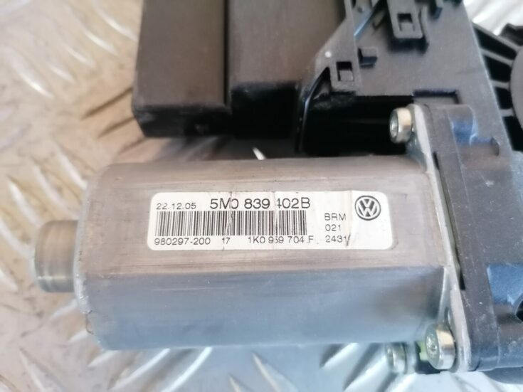 Elektrisko stiklu motors priekš VW GOLF PLUS 2005-2013 5M0839402B