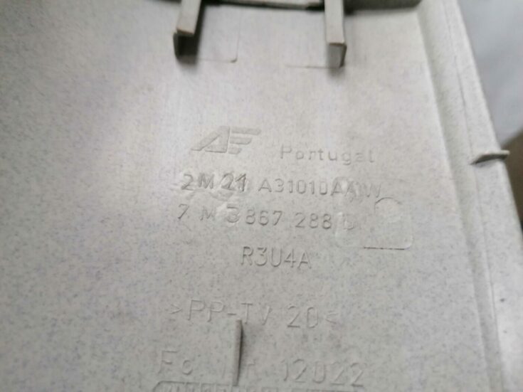 Aizmugurējas salona statnes apdare priekš FORD GALAXY 2005