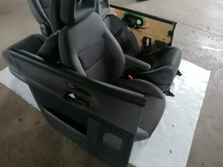 Sēdekļu komplekts priekš FORD GALAXY 2005