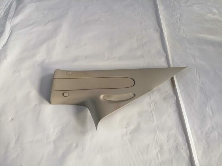 Aizmugurējas salona statnes apdare priekš CHRYSLER SEBRING 2006