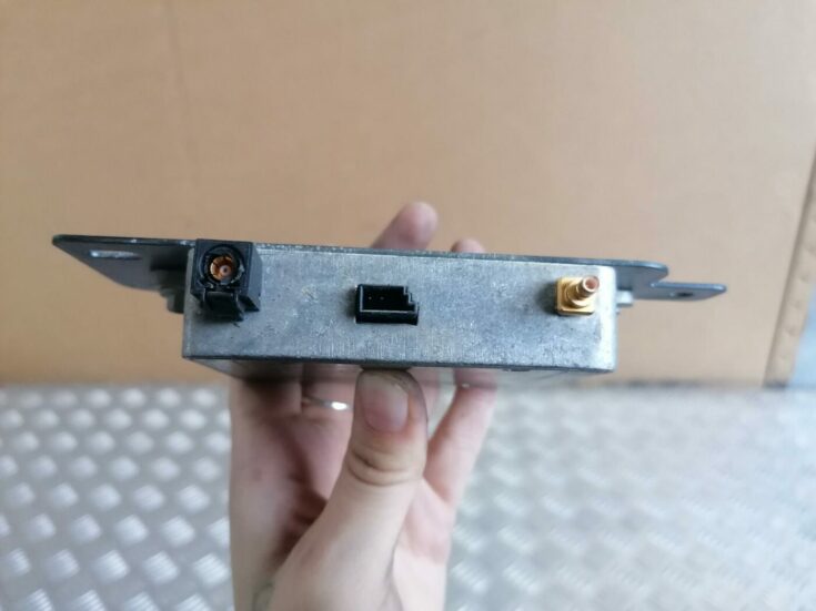 Antenas vadības bloks priekš BMW 530D E39 2001 TOURING
