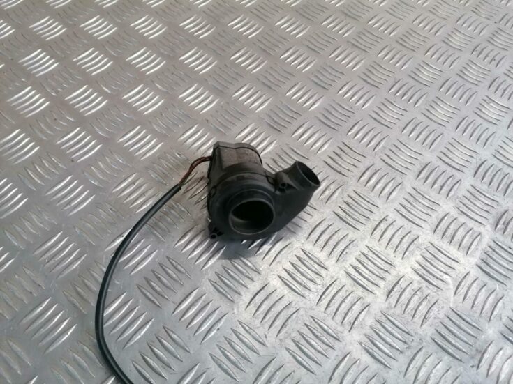 Dzinēja vadības bloka ventilātors priekš BMW 530D E39 2001 TOURING