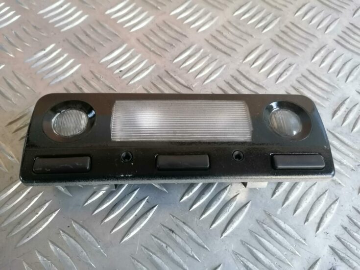 Aizmugurējo sēdvietu apgaismojums priekš BMW 530D E39 2001 TOURING