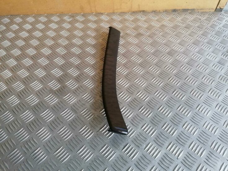 Mērinstrumentu paneļa dekoratīvā uzlika priekš BMW 530D E39 2001 TOURING