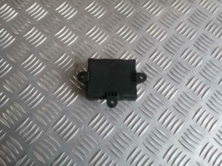 Aizmugurējo labo durvju vadības bloks priekš FORD MONDEO 2007