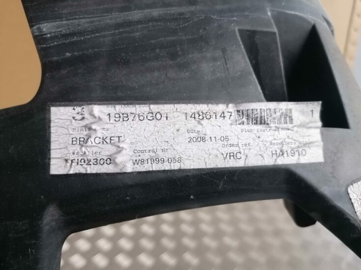 Priekšēja bufera kronšteins priekš FORD MONDEO 2007