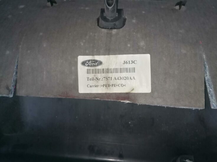 Bagāžnieka vāka liela apdare priekš FORD MONDEO 2007