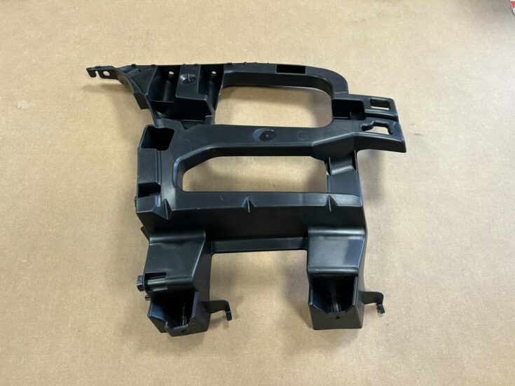 Aizmugurējā spārna un bufera stiprinājums priekš CITROEN C5 2008-2016 77102F08