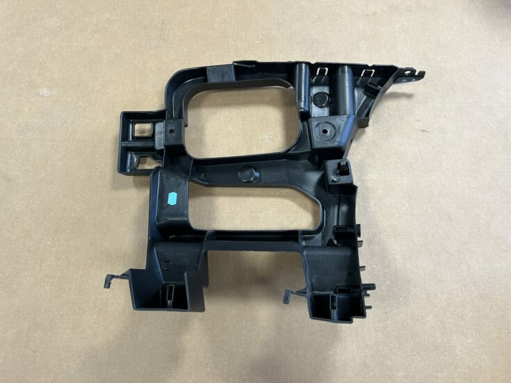 Aizmugurējā spārna un bufera stiprinājums priekš CITROEN C5 2008-2016 77102F08