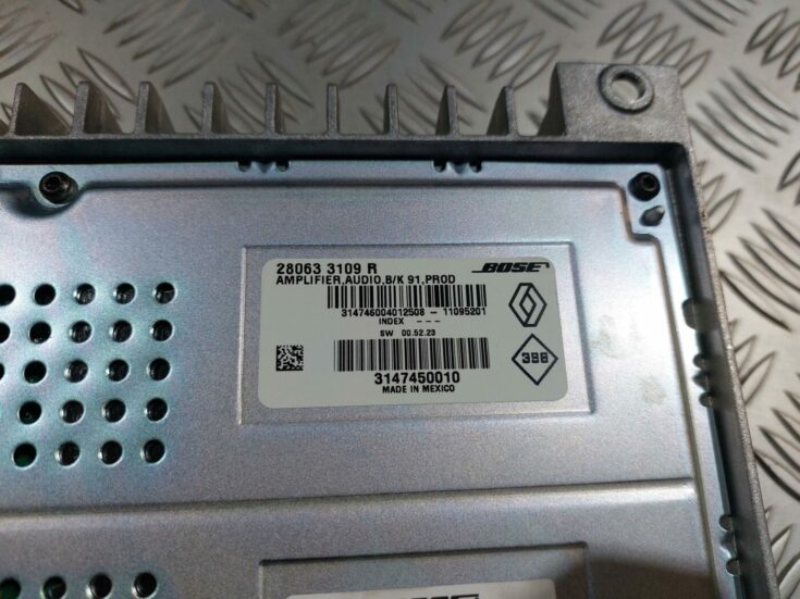 Audio pastiprinātāja bloks priekš RENAULT LAGUNA 2011