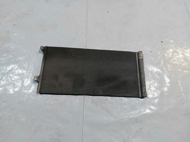 Gaisa kondicioniera radiators priekš RENAULT LAGUNA 2011