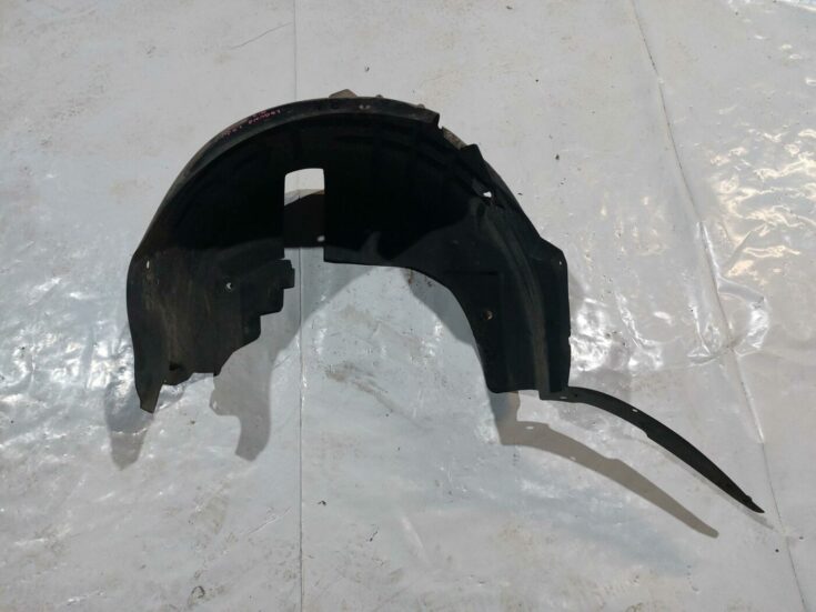 Aizmugurējais kreisais paspārns priekš RENAULT LAGUNA 2011