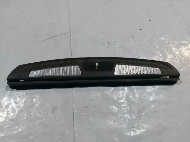 Bagažnieka nodalījuma sliekšņa uzlika priekš RENAULT LAGUNA 2011