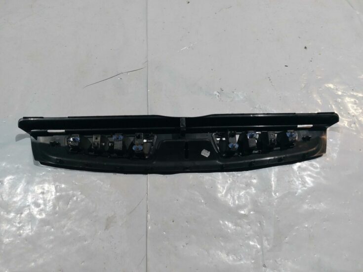 Bagažnieka nodalījuma sliekšņa uzlika priekš RENAULT LAGUNA 2011