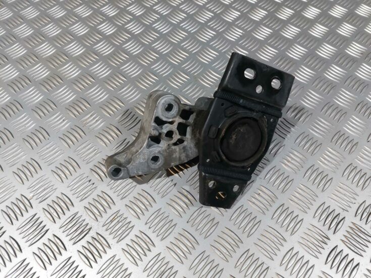 Dzinēja spilvens priekš RENAULT LAGUNA 2011