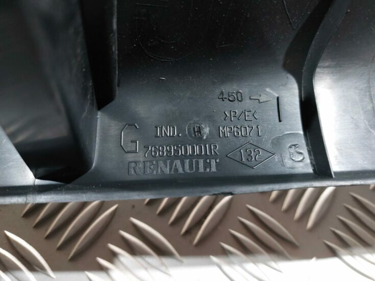 Sliekšņa priekšēja kreisa uzlika (salonā) priekš RENAULT LAGUNA 2011