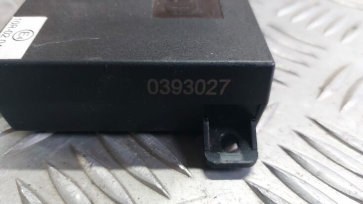 Parkošanās devēju vadības bloks priekš VOLVO S40 2004 Black