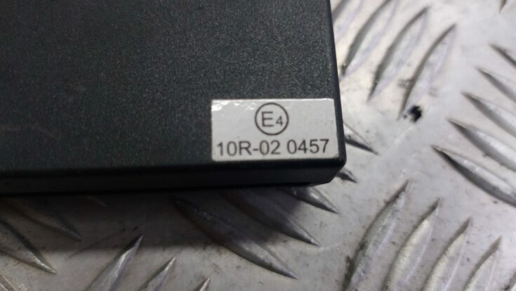 Parkošanās devēju vadības bloks priekš VOLVO S40 2004 Black
