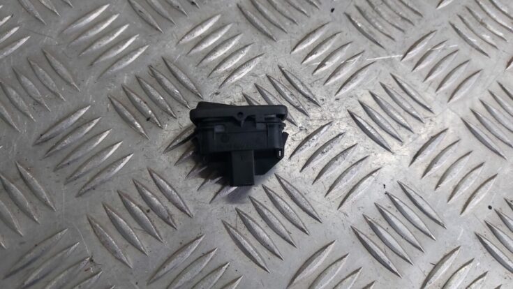 Atvēršanas/aizvēršanas poga priekš VOLVO S40 2004 Black