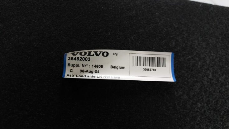 Bagāžnieka nodalījuma sānu apdare priekš VOLVO S40 2004 Black