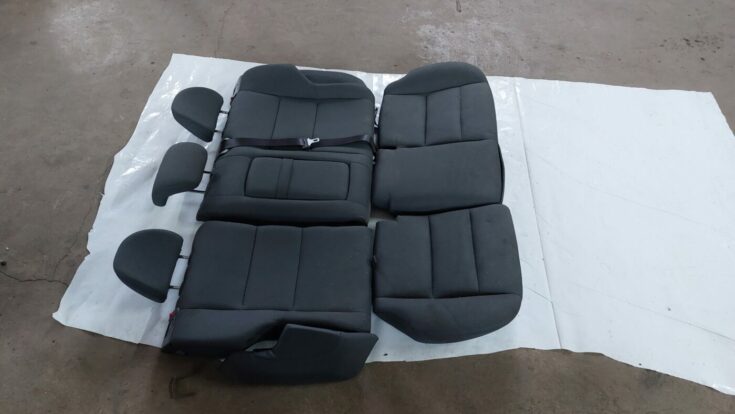 Aizmugurējais sēdeklis priekš VOLVO S40 2004 Black